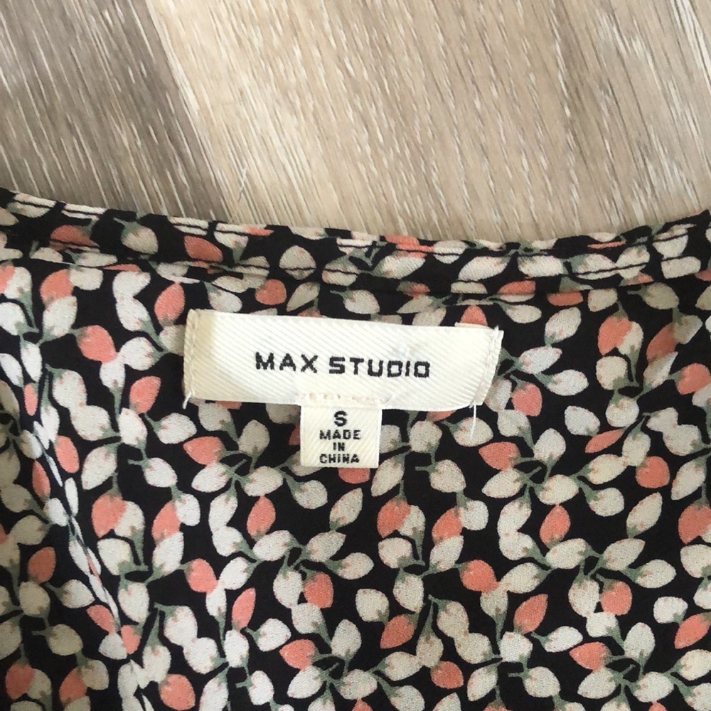 Max Studio Top - Picture 6 of 12